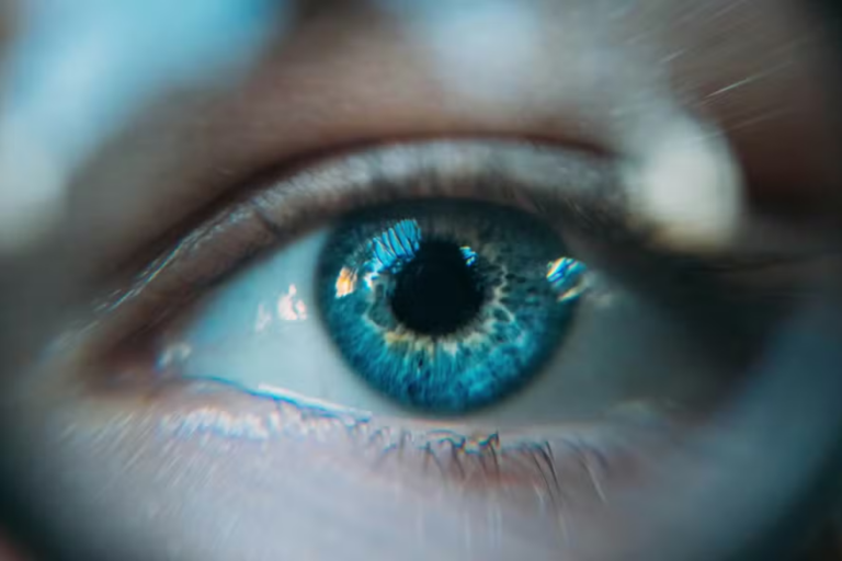 imagem de O Globo | Terapia que promete reverter o envelhecimento dos olhos está em teste com humanos pela primeira vez
